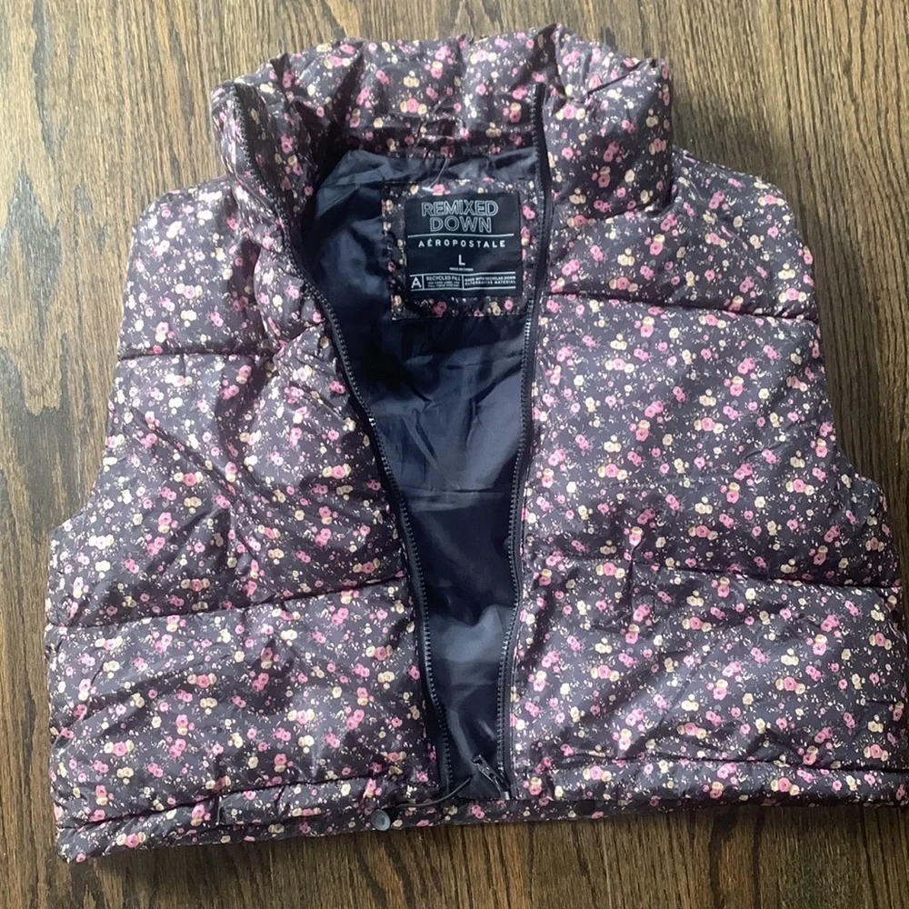 Girls Aeropostale floral vest-NWO tags